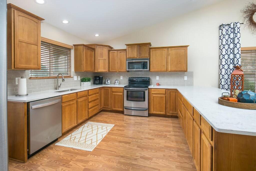 Parkview Retreat Villa Windsor Екстериор снимка